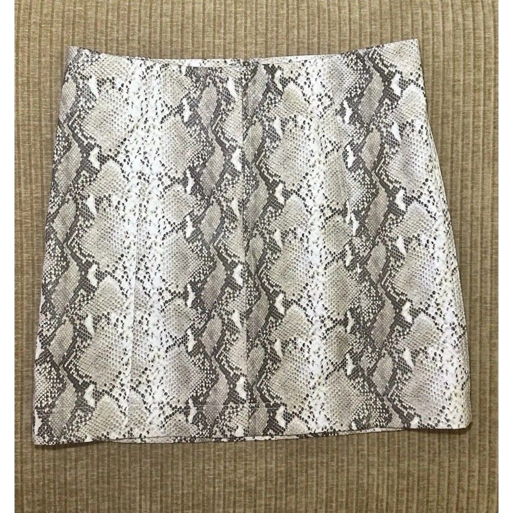 Wild Honey Women’s Brown Snakeskin Print Faux Leather Back Zipper Mini Skirt S